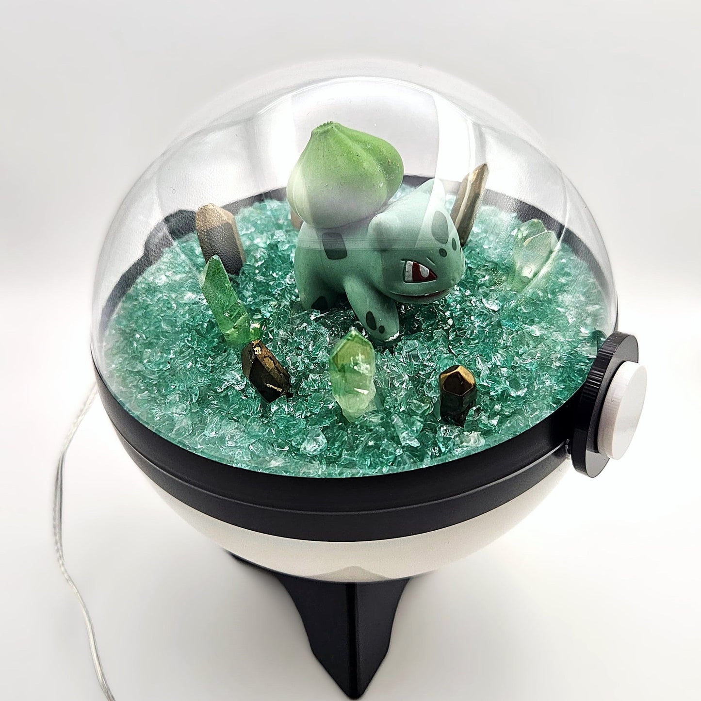 Pokemon Bulbasaur Light Up LED Crystal Terrarium Green/White Poke Ball Handmade - NEXTLEVELUK