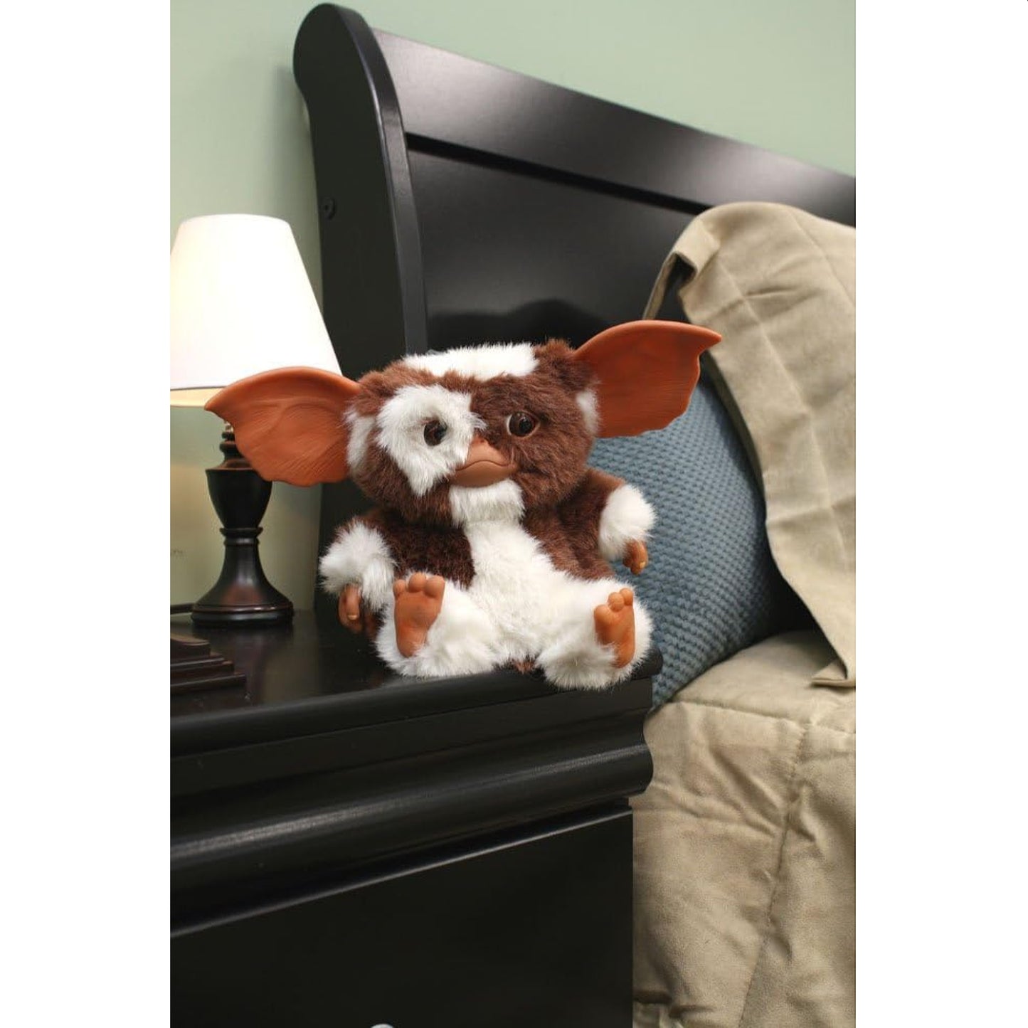 NECA Gremlins Dancing Gizmo Plush