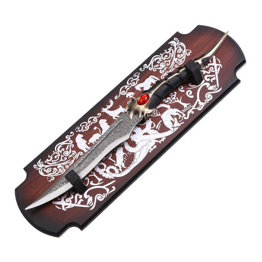 Game of Thrones/House Of The Dragon King Viserys' Valeryian Steel Dagger and Arya's Catspaw