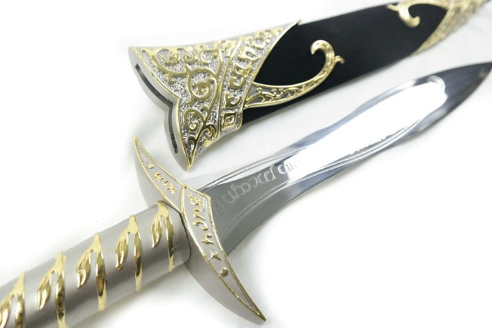 The Hobbit Deluxe Sting With Black Scabbard Metal Sword
