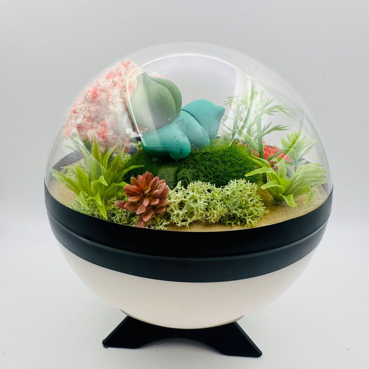 Pokemon Sleeping Bulbasaur Crystal Terrarium Pond White Poke Ball Handmade