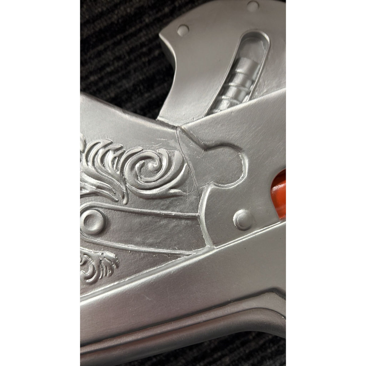 Final Fantasy XIV Gunbreaker Gunblade Thancred's Lion Heart Resin Sword Cosplay Prop DAMAGED