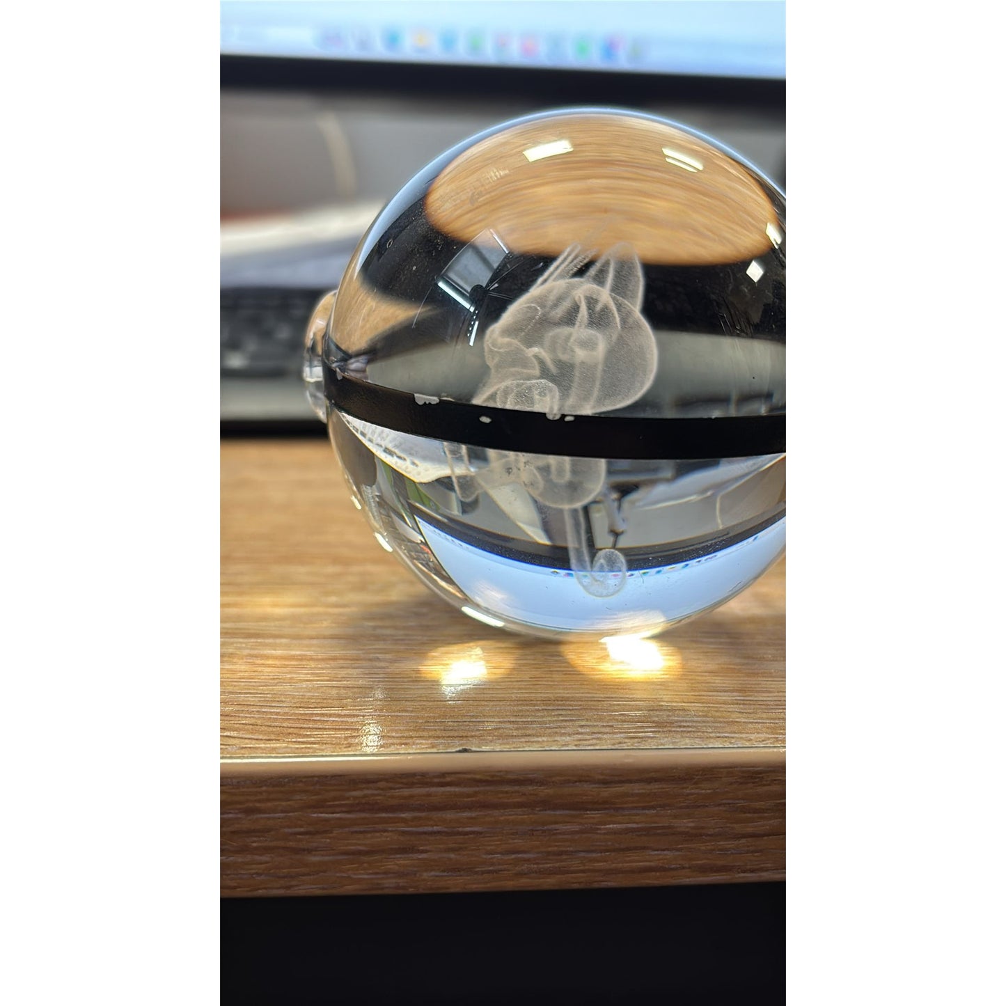 Pokemon 3D Crystal Ball Pokeball Meowth Night Light 8cm XL Size DAMAGED