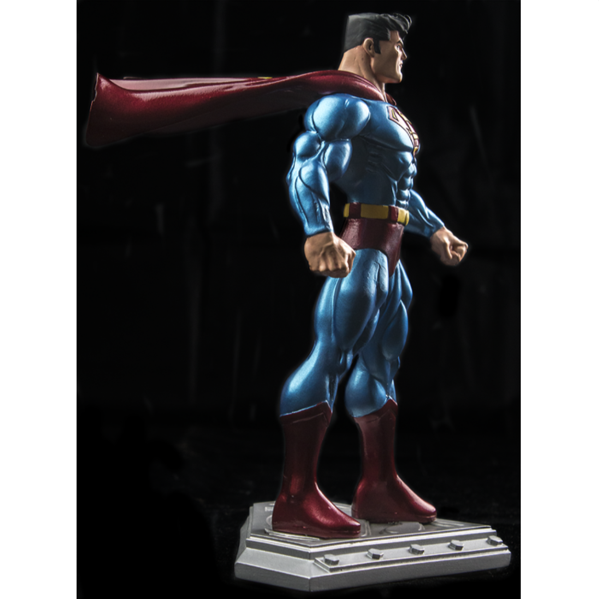 DC Collectibles Superman Man of Steel by Ed McGuinness Statue EX DISPLAY