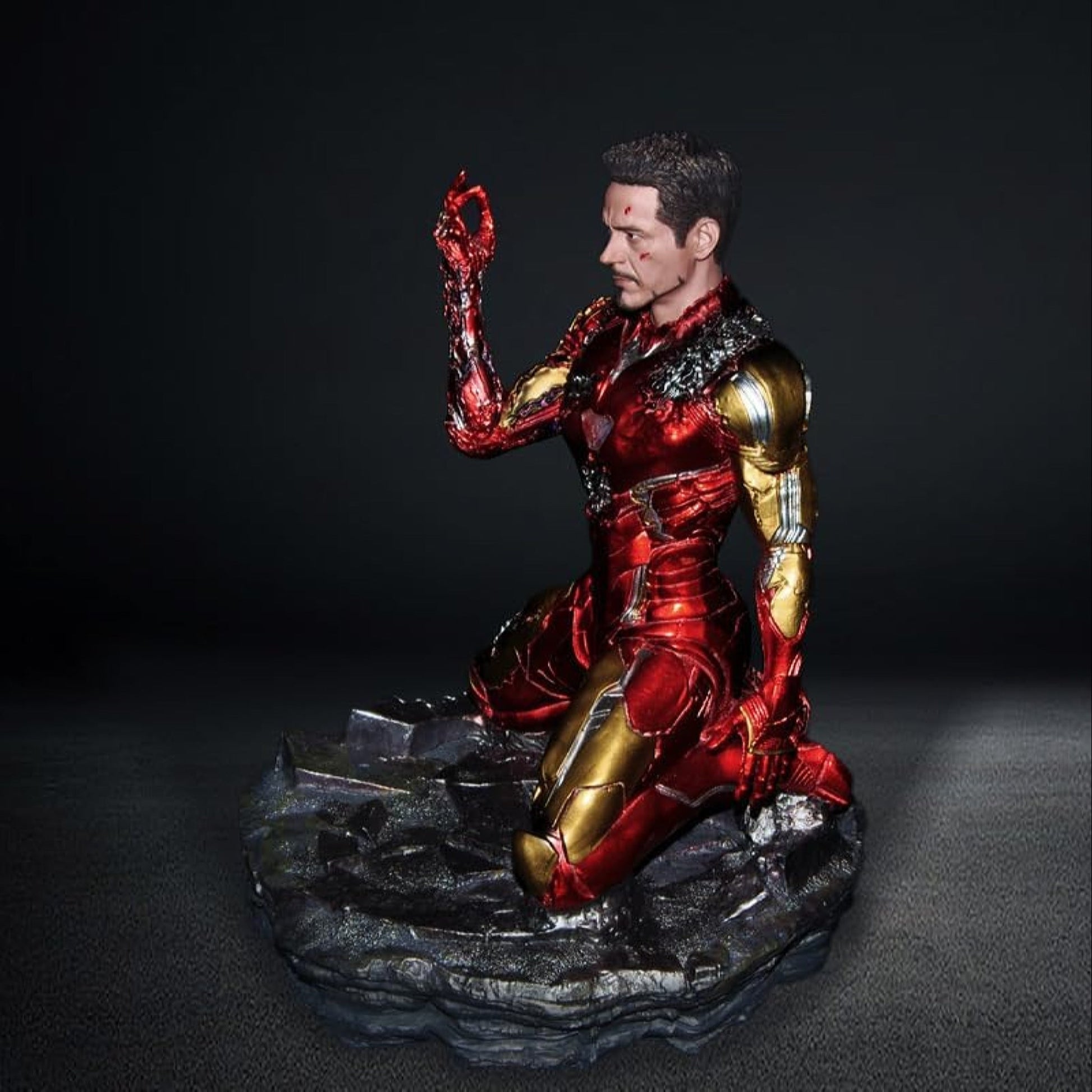 Iron Man MK85 Tony Stark End Game Statue - NEXTLEVELUK