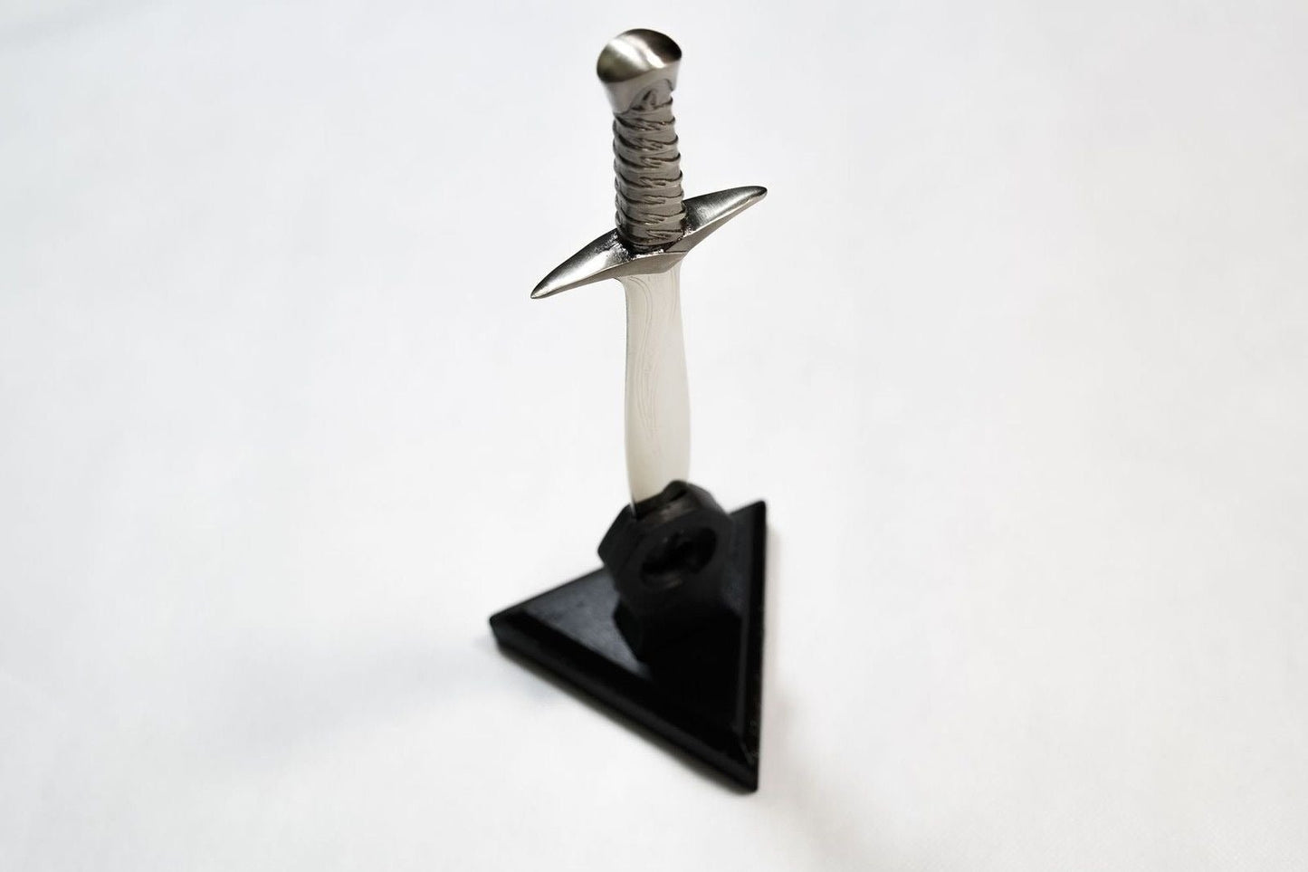 Lord of the Rings Sting Letter Opener - NEXTLEVELUK