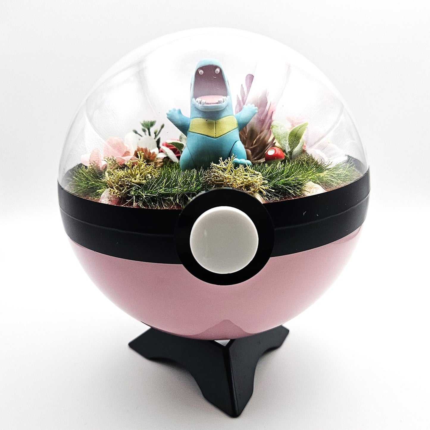Pokemon Totodile Crystal Terrarium Lake Pink Poke Ball Handmade - NEXTLEVELUK