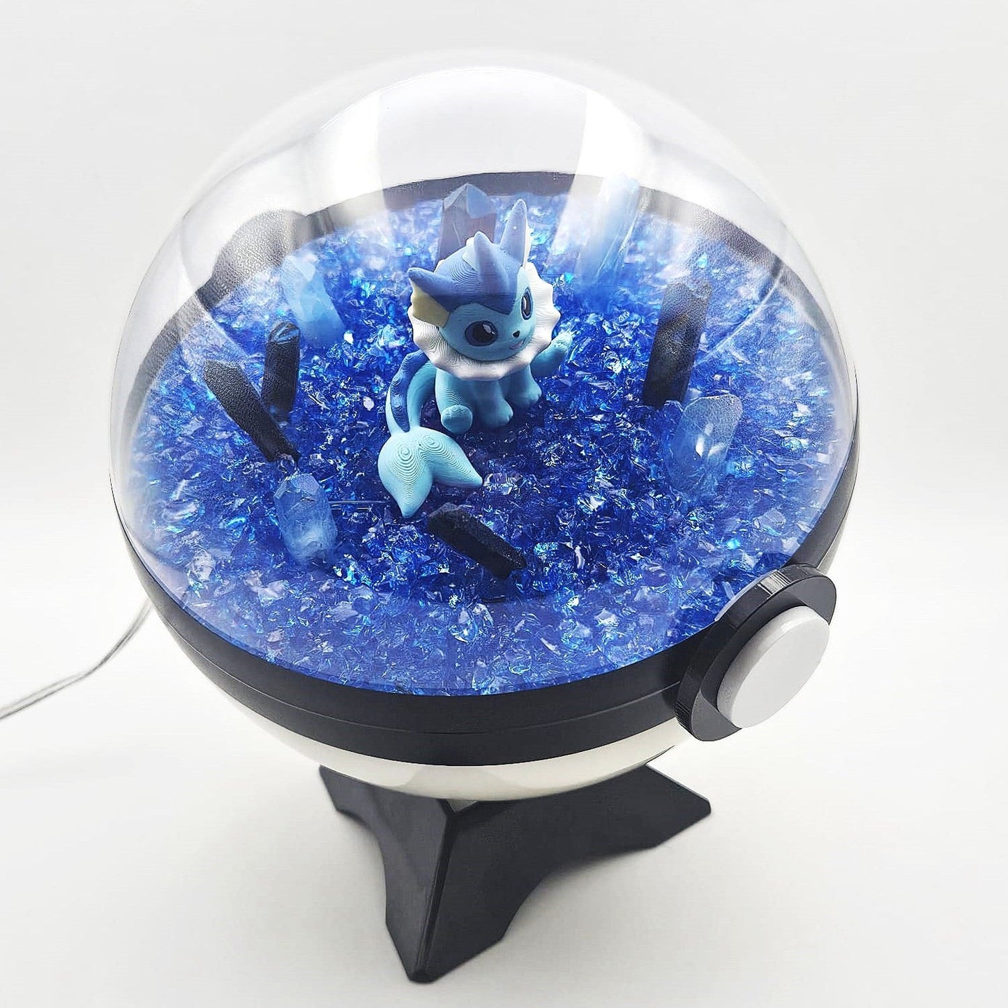 Pokemon Vaporeon Sitting Light Up LED Crystal Terrarium Blue/White Poke Ball Handmade - NEXTLEVELUK