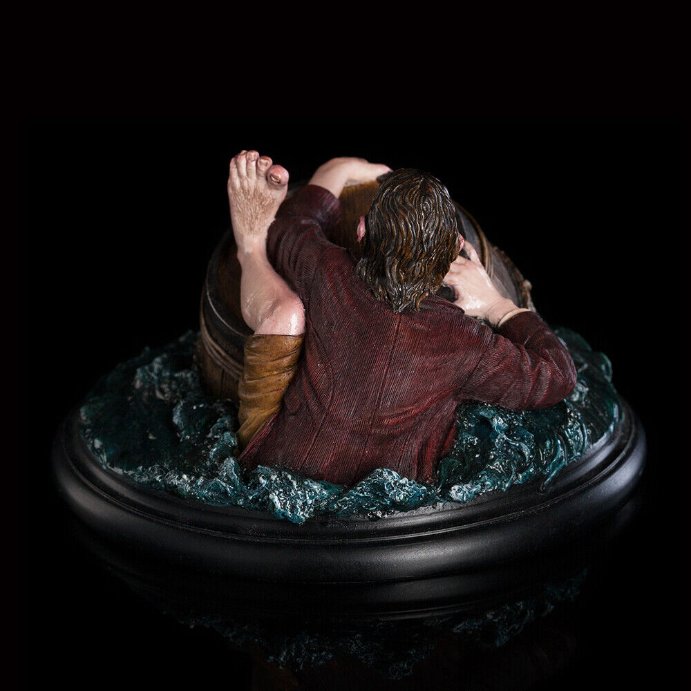 The Hobbit Desolation of Smaug Bilbo Baggins Barrel Rider 1/6 Statue DAMAGED BOX
