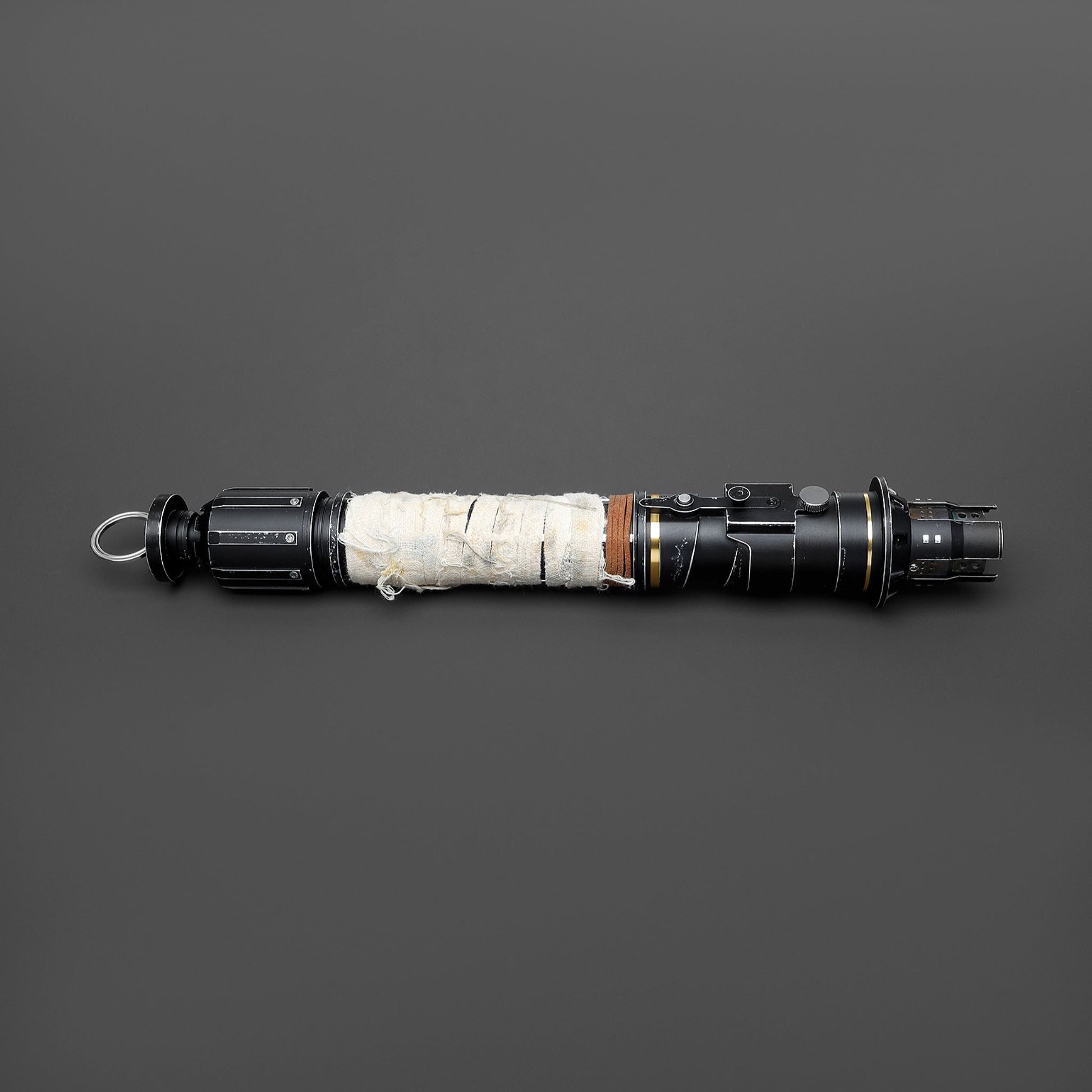 Star Wars No. 097 Jedi: Survivor Cere Junda Proffie Combat Lightsaber RGB Replica - NEXTLEVELUK