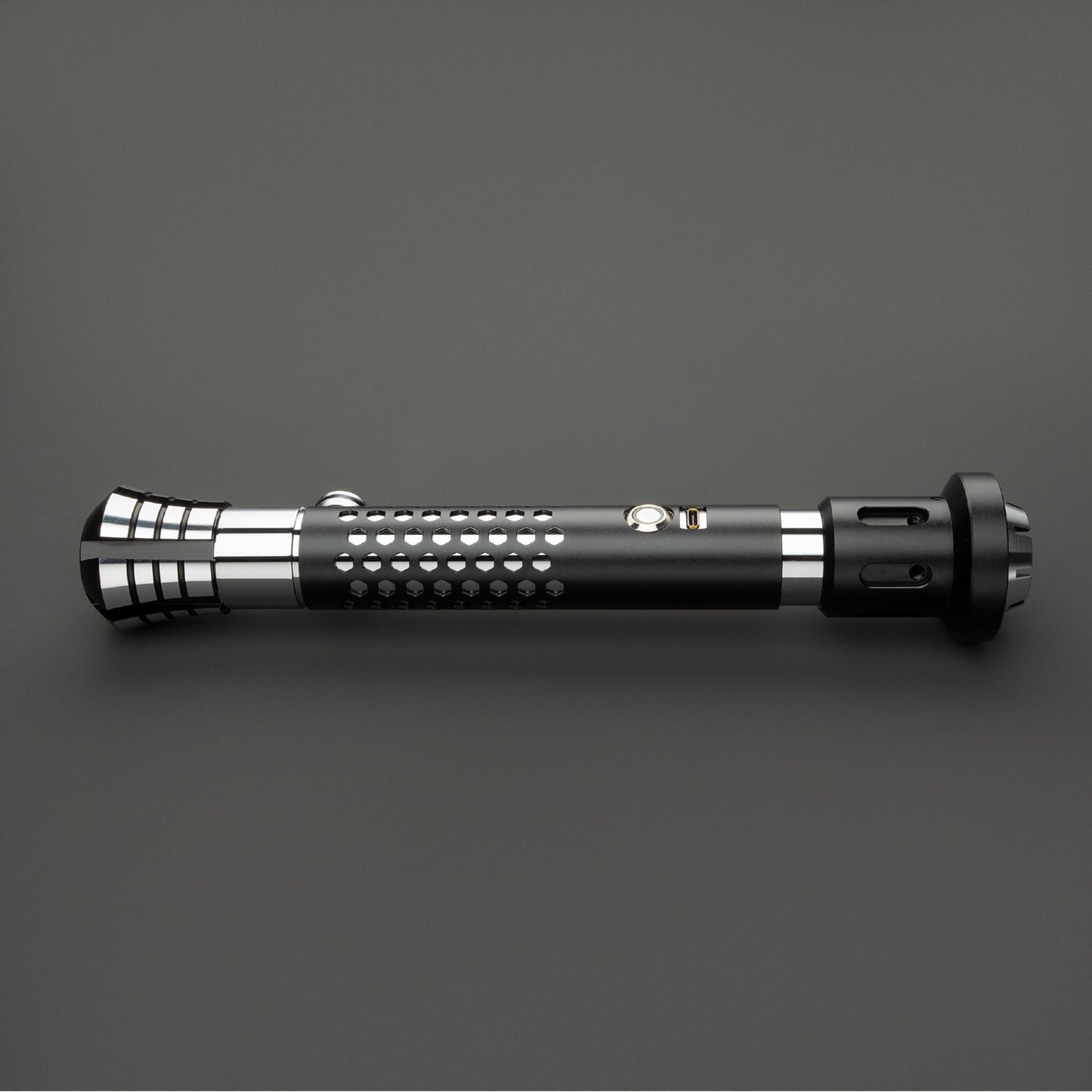 Star Wars No. 123 Xenopixel Combat Lightsaber RGB Replica - NEXTLEVELUK