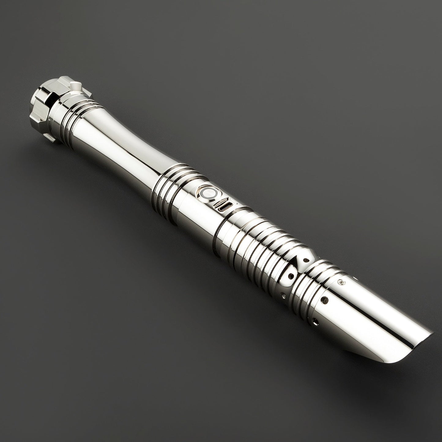 Star Wars No.117 Xenopixel Silver Combat Lightsaber RGB Replica - NEXTLEVELUK