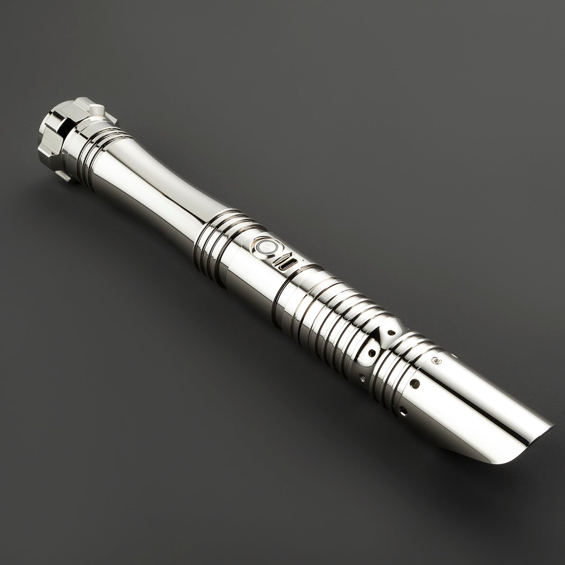 Star Wars No.117 Xenopixel Silver Combat Lightsaber RGB Replica - NEXTLEVELUK
