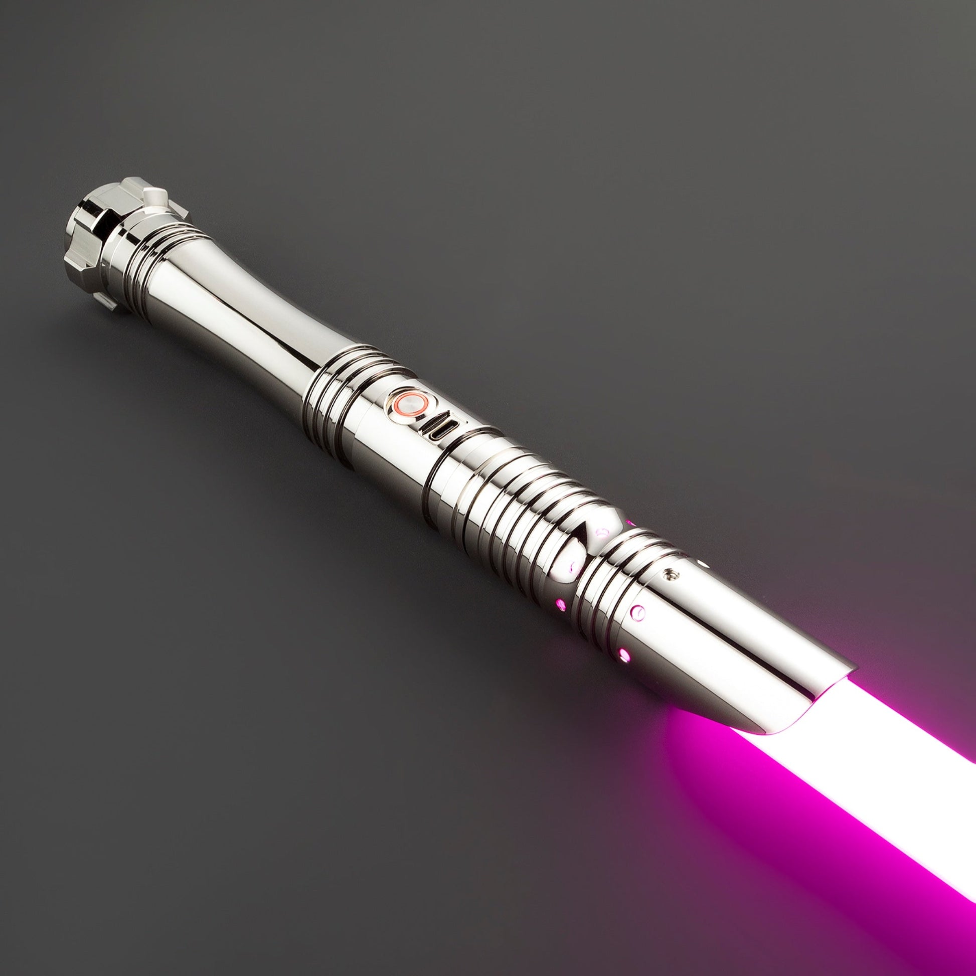 Star Wars No.117 Xenopixel Silver Combat Lightsaber RGB Replica - NEXTLEVELUK