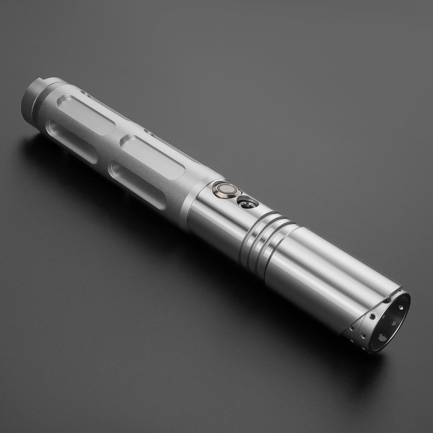 Star Wars No.131 Xenopixel Silver Combat Lightsaber RGB Replica (No 22 Xeno) - NEXTLEVELUK