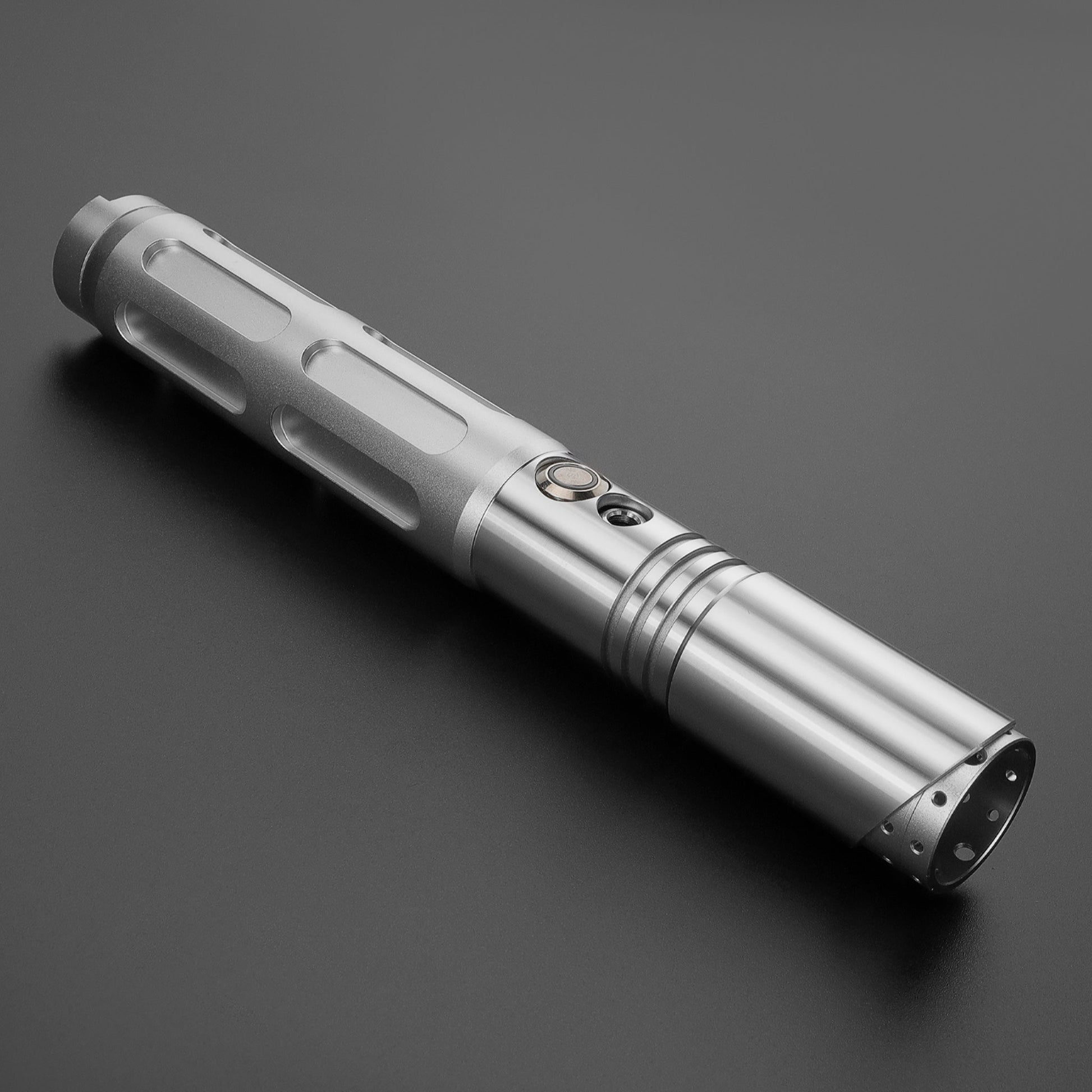 Star Wars No.131 Xenopixel Silver Combat Lightsaber RGB Replica (No 22 Xeno) - NEXTLEVELUK