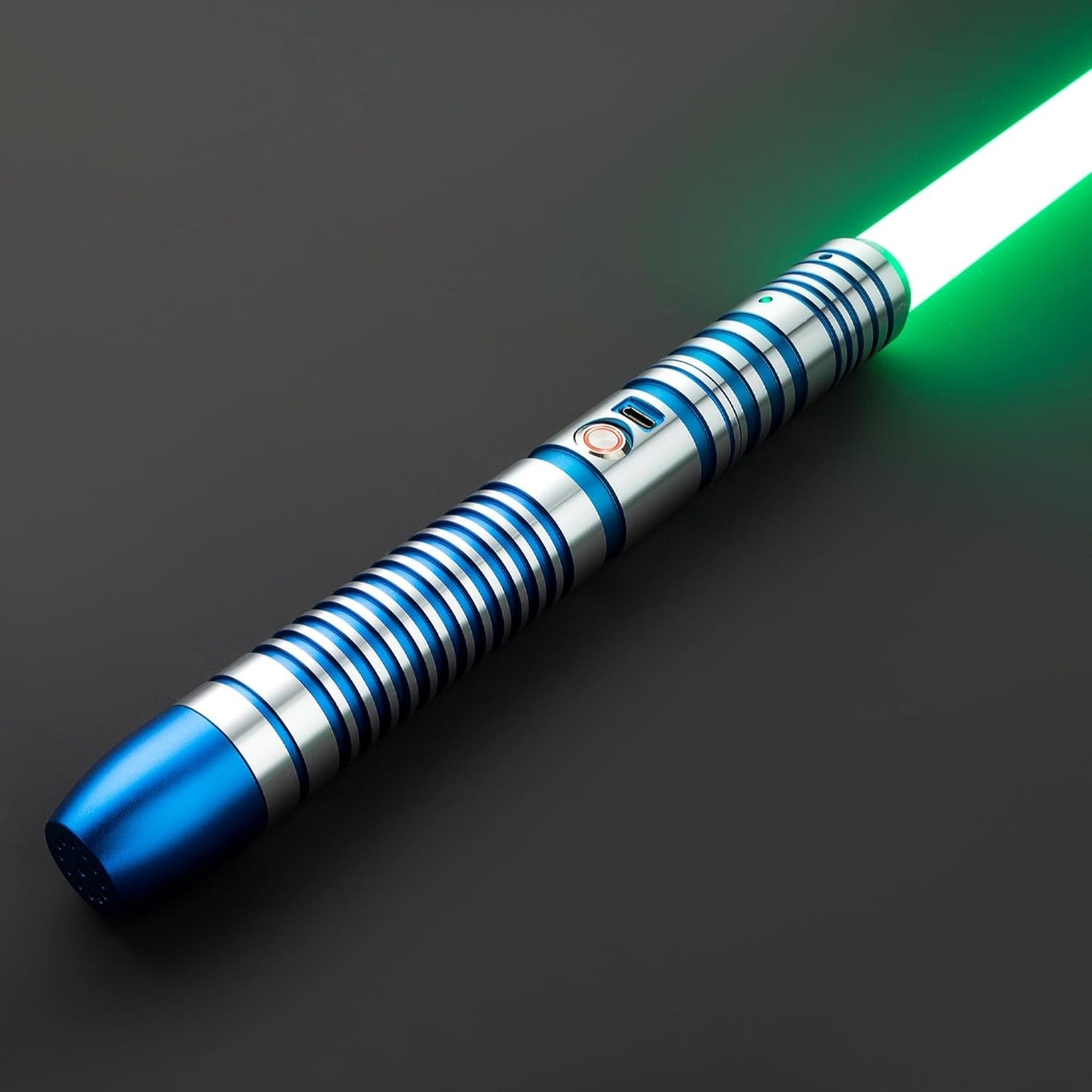 Star Wars The Resolute Combat Lightsaber - NEXTLEVELUK