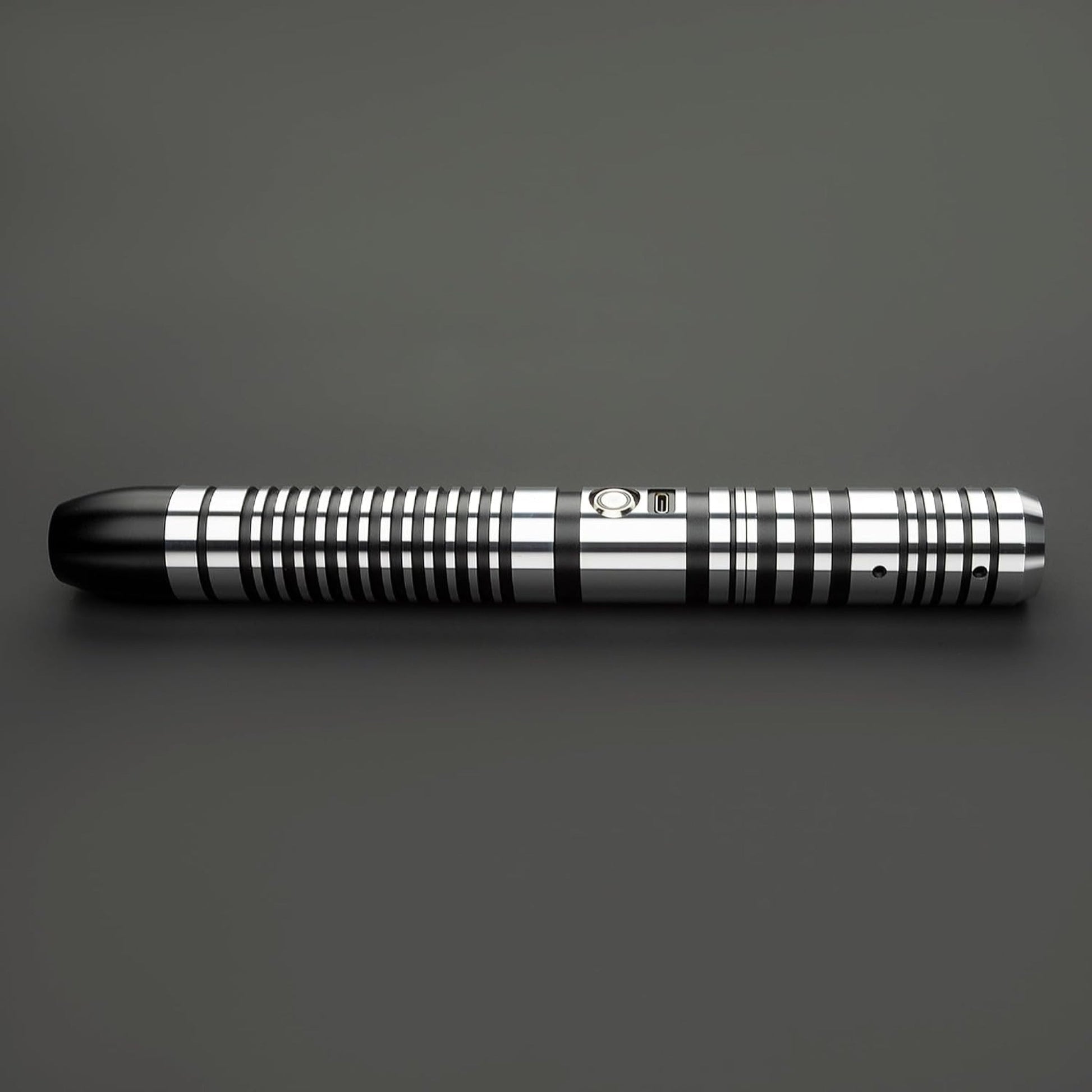Star Wars The Resolute Combat Lightsaber - NEXTLEVELUK