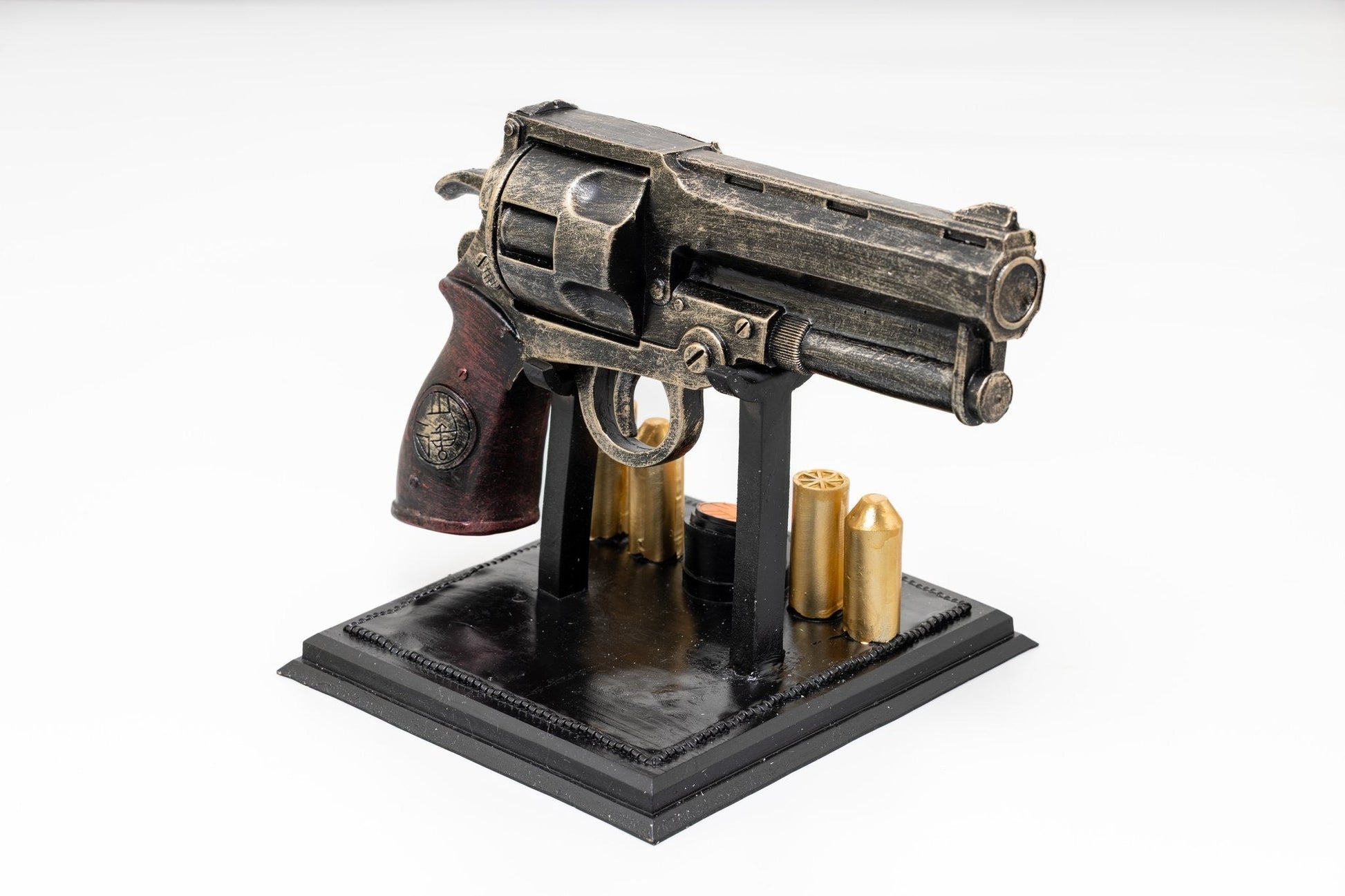 The Samaritan Hellboy's Gun Resin Replica With Stand - NEXTLEVELUK