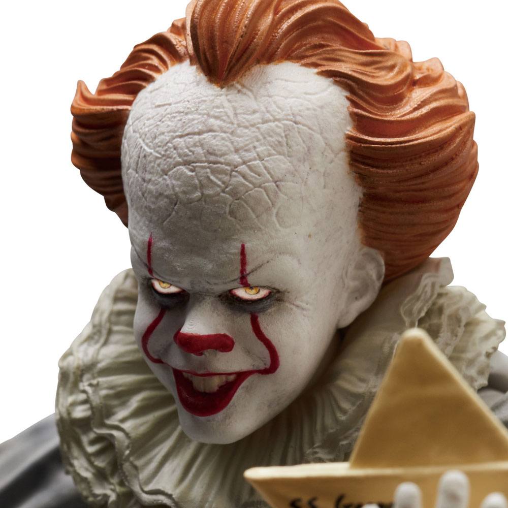 MAFEX Stephen King's It 2017 Pennywise Figure - NEXTLEVELUK