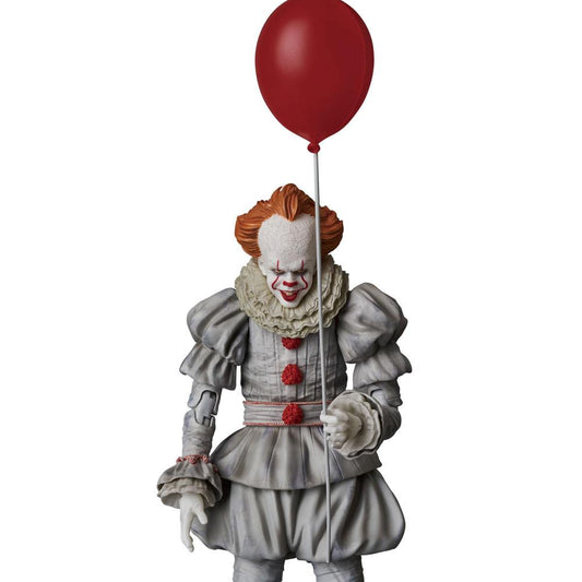 MAFEX Stephen King's It 2017 Pennywise Figure