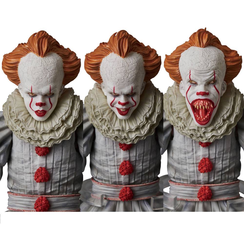 MAFEX Stephen King's It 2017 Pennywise Figure