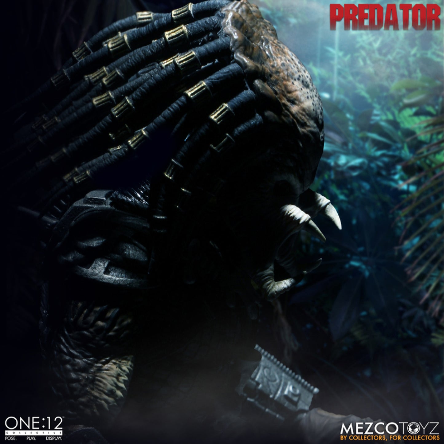 Mezco One:12 Collective Predator Deluxe Edition Action Figure